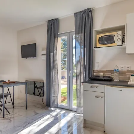 Studio Poussan * Poussan