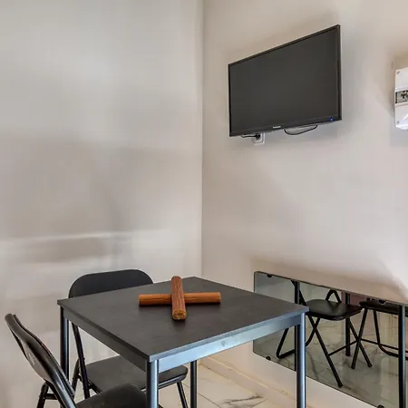 Studio Poussan Lägenhet Poussan