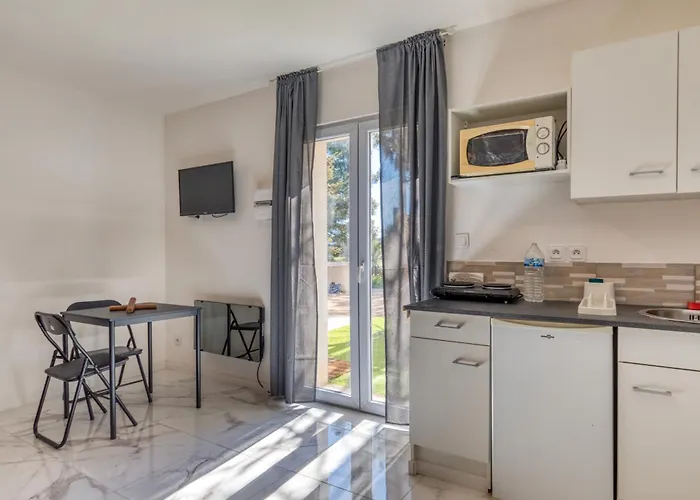 Studio Poussan * Poussan